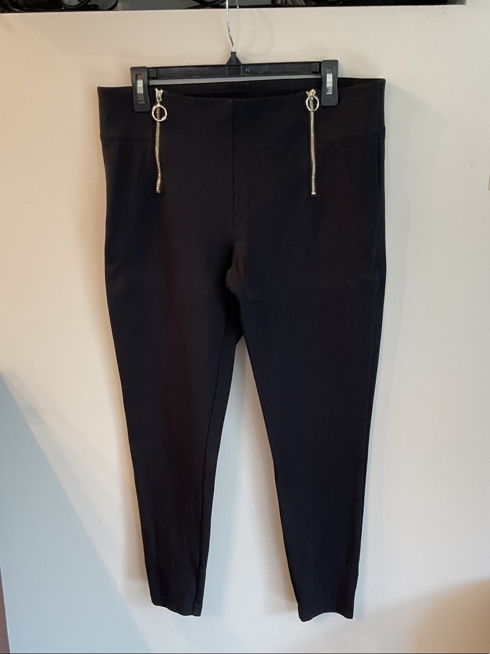LOFT Black Slim Pull-On Leggings with Gold Ring Zippers